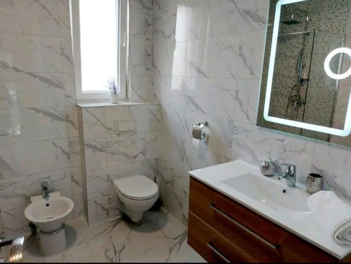 Apartman Hope Zmijavci Bagian luar foto