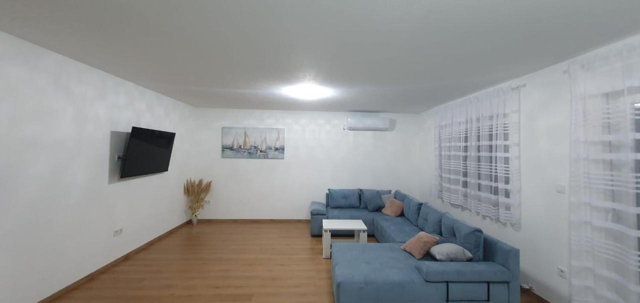Apartman Hope Zmijavci Bagian luar foto