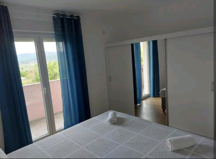 Apartman Hope Zmijavci Bagian luar foto